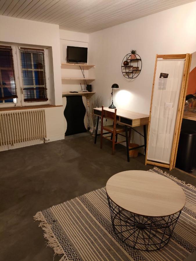 Le Calme A La Source Villa Brechamps Kültér fotó