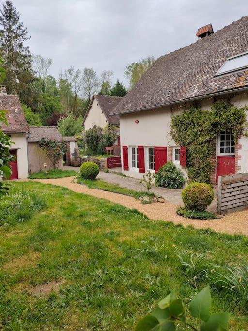 Le Calme A La Source Villa Brechamps Kültér fotó